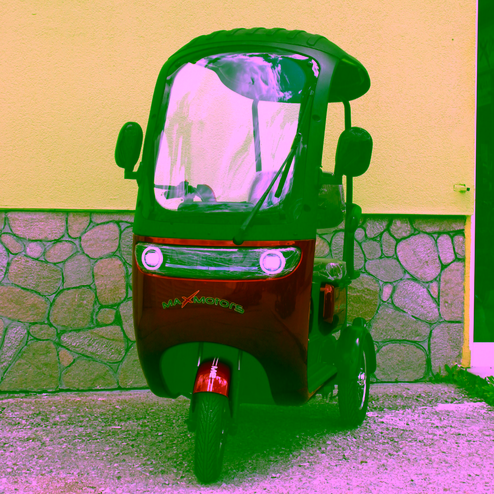 Триместна електрическа триколка MaxMotors New X3 1800W – RED - Image 2