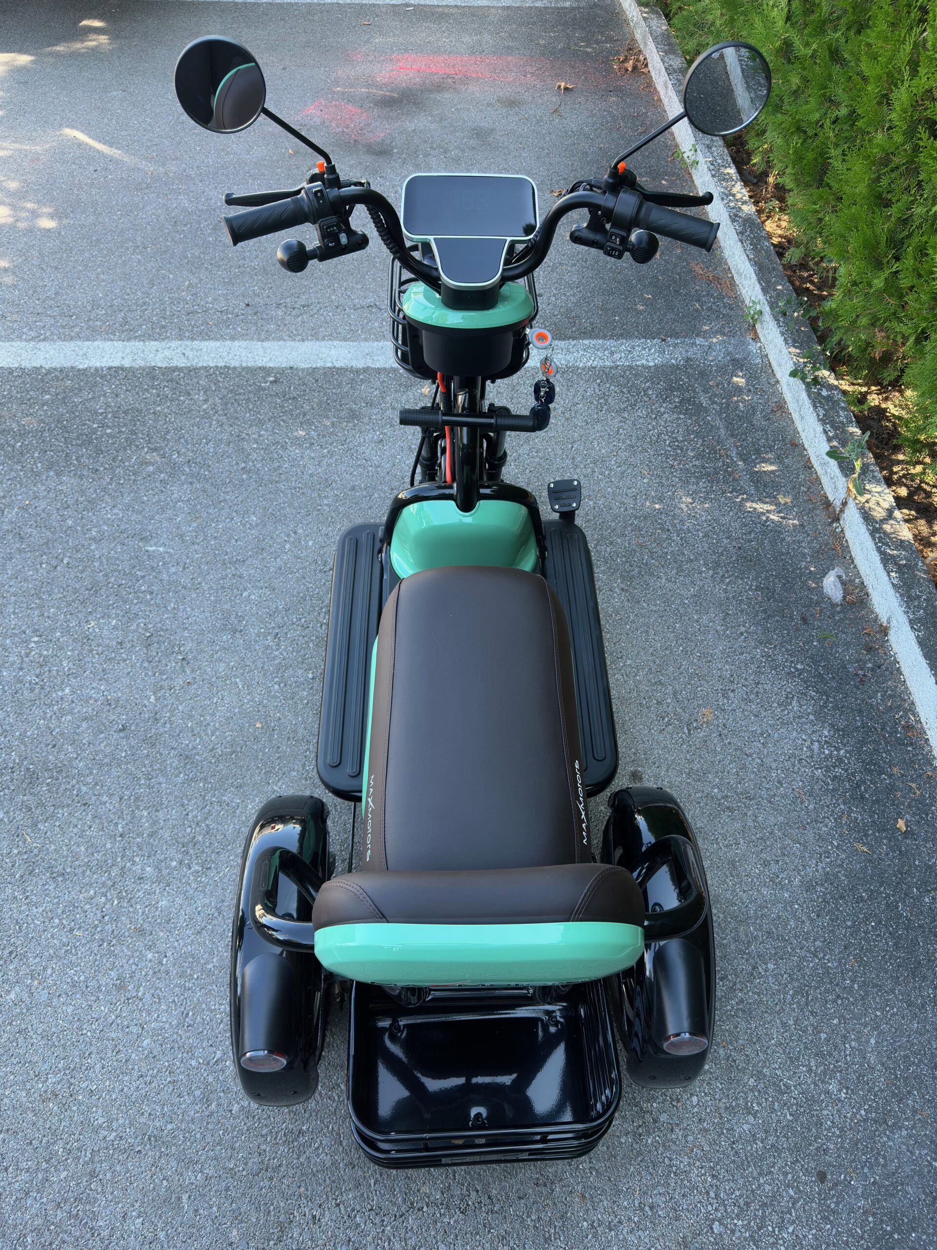 Двуместна електрическа триколка MaxMotors Grand Pudding 2000W 60V-25Ah, Зелен - Image 5