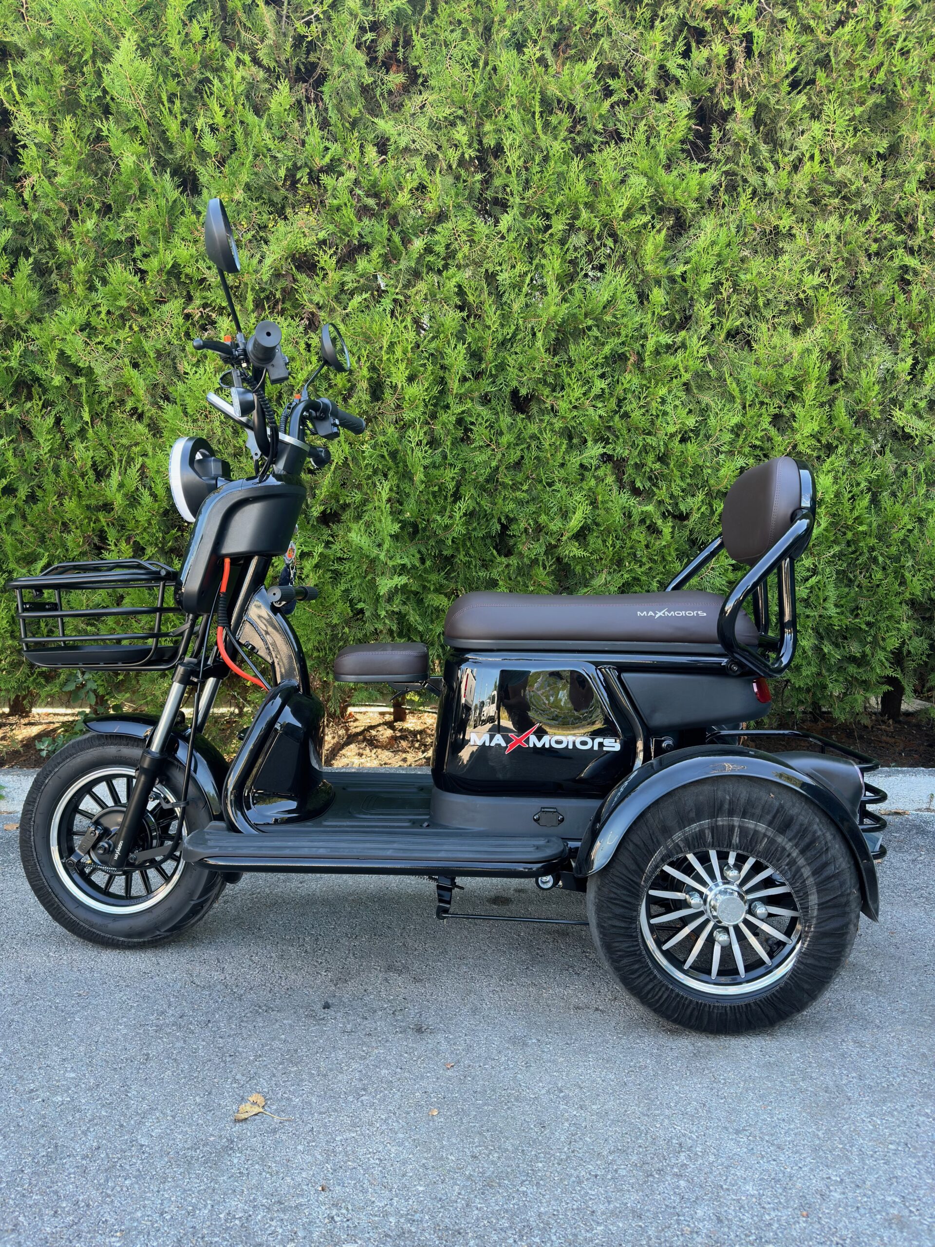Двуместна електрическа триколка MaxMotors Grand Pudding 2000W 60V-25Ah, Черна - Image 4